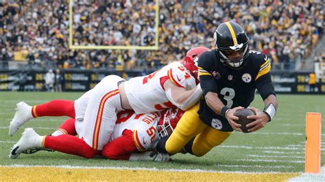 usa today football odds|NFL Week 18 odds: Moneylines, point spreads, over/under .